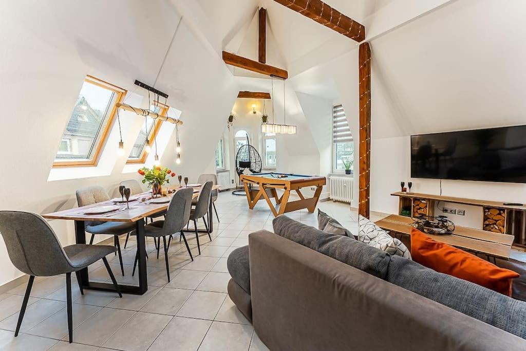 Loft Mit Billard-Tisch Und Ps4 Apartment Вупертал Екстериор снимка