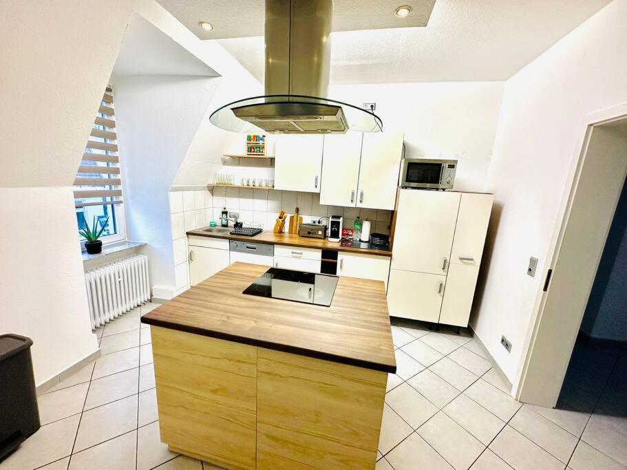 Loft Mit Billard-Tisch Und Ps4 Apartment Вупертал Екстериор снимка