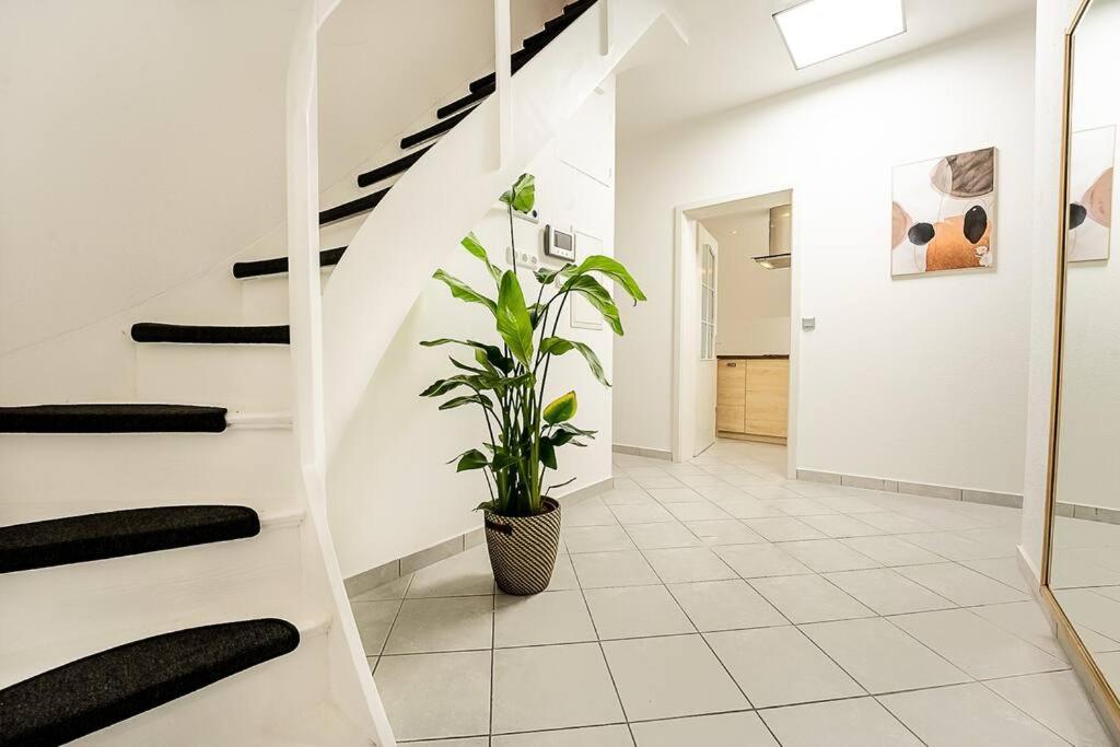 Loft Mit Billard-Tisch Und Ps4 Apartment Вупертал Екстериор снимка