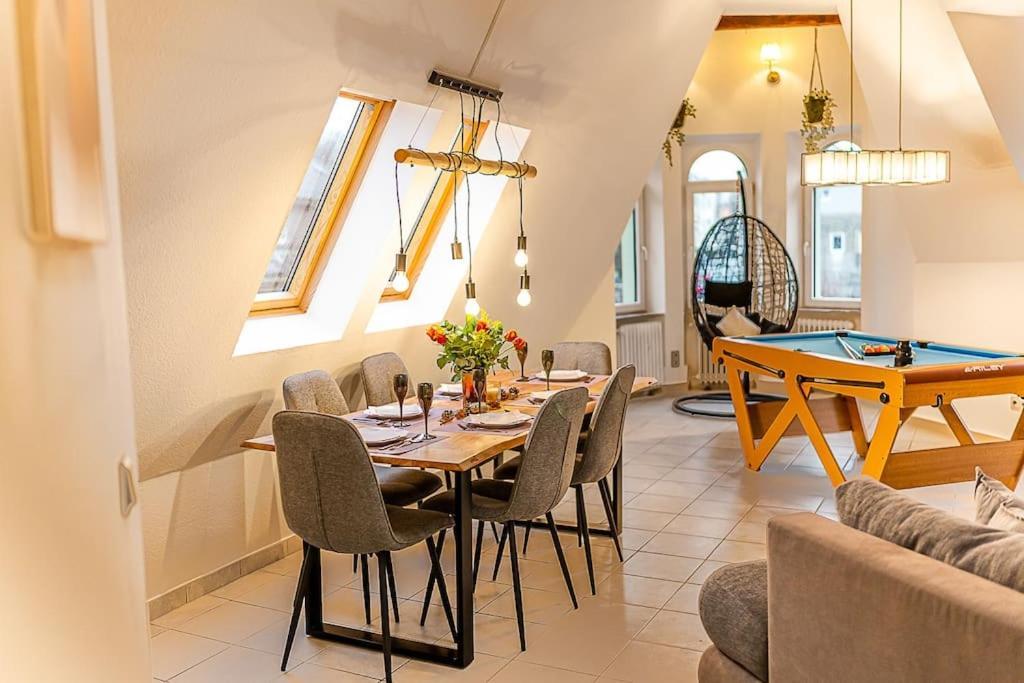 Loft Mit Billard-Tisch Und Ps4 Apartment Вупертал Екстериор снимка